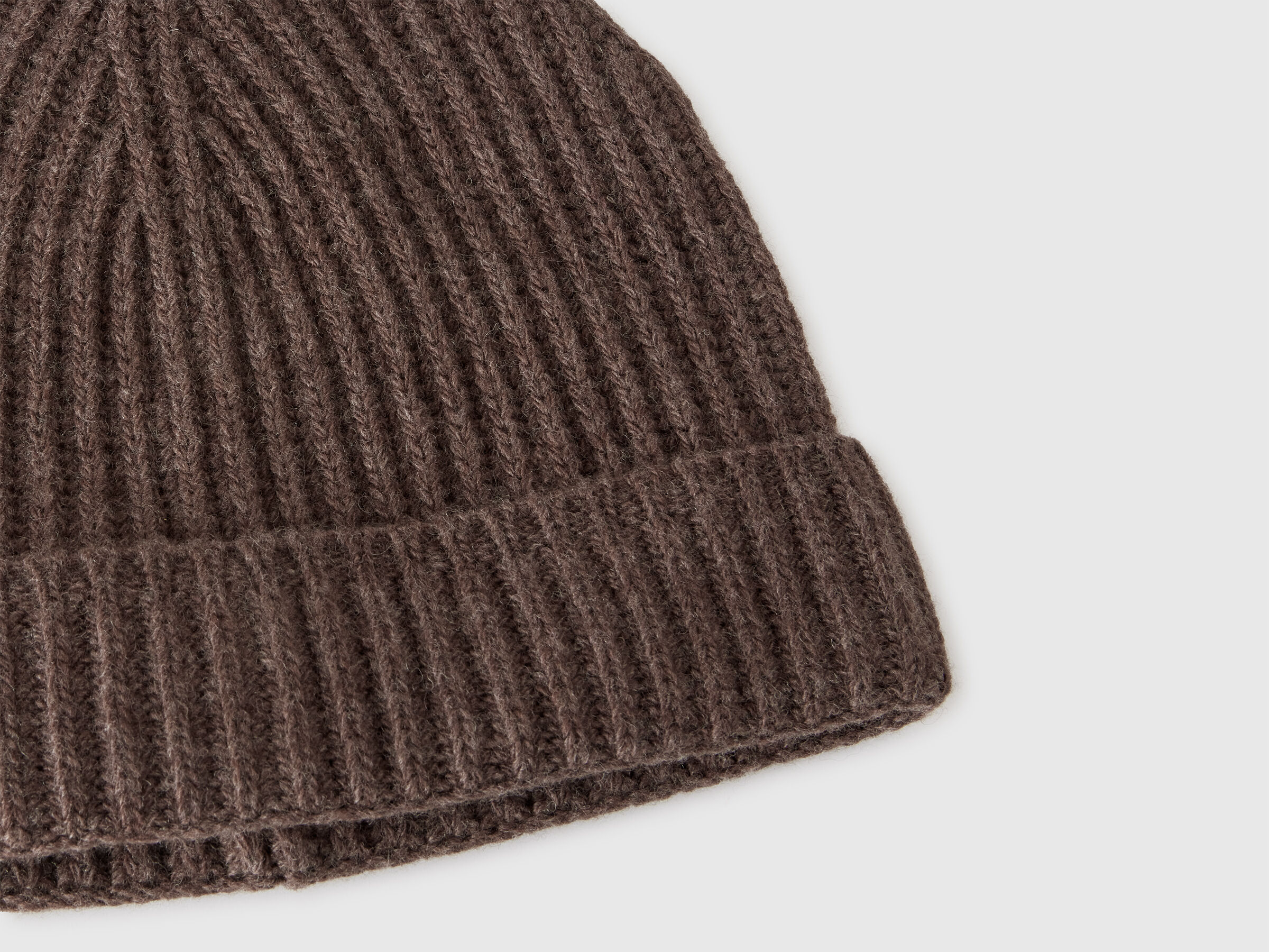 CAP Homme image number 3